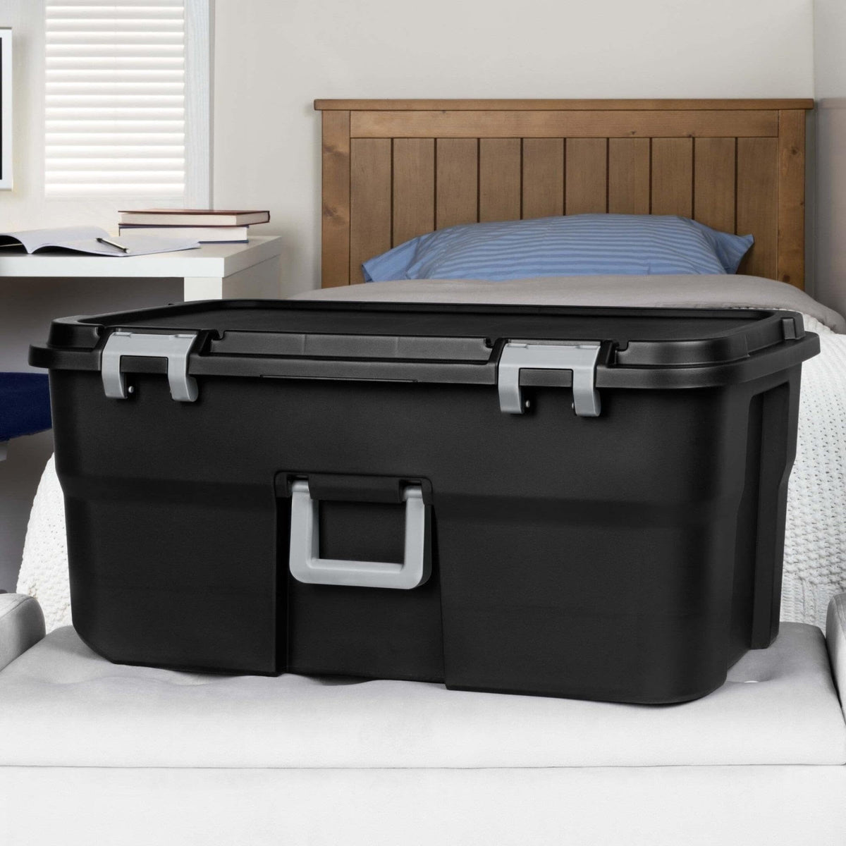 22 Gallon Black Wheeled Plastic Storage Trunk U611