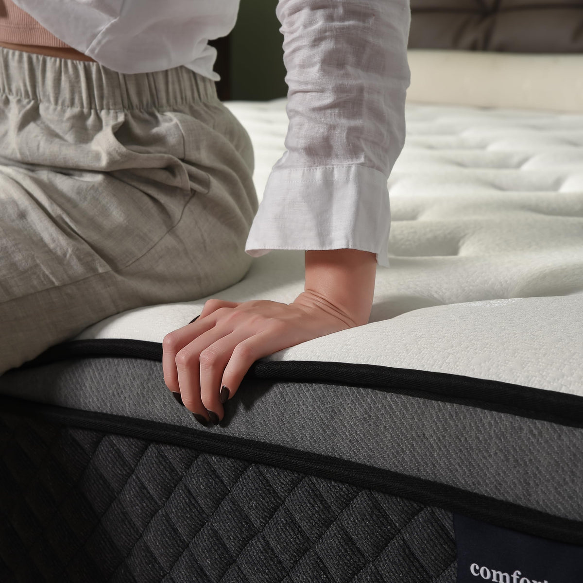 Full Size 12 Inch Hybrid Gel Memory Foam Mattress V93597